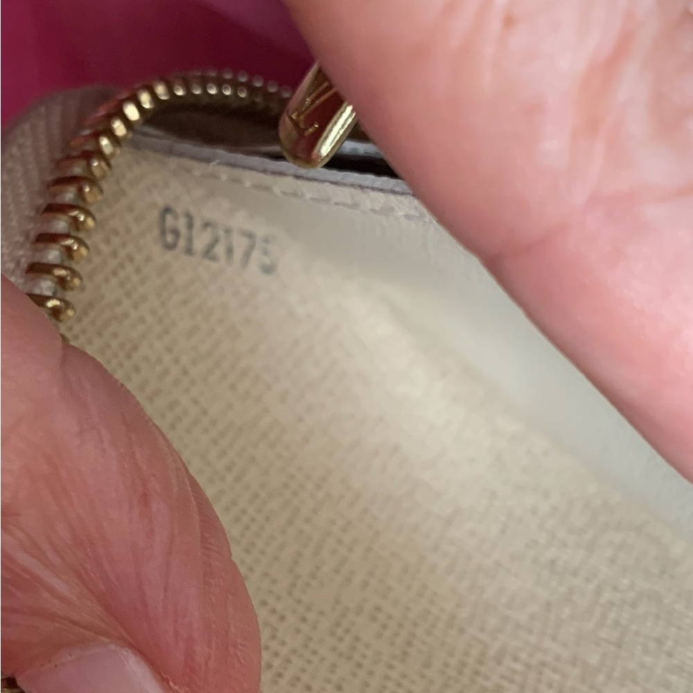 Louis Vuitton Clémence  Wallet - Picture 13 of 13